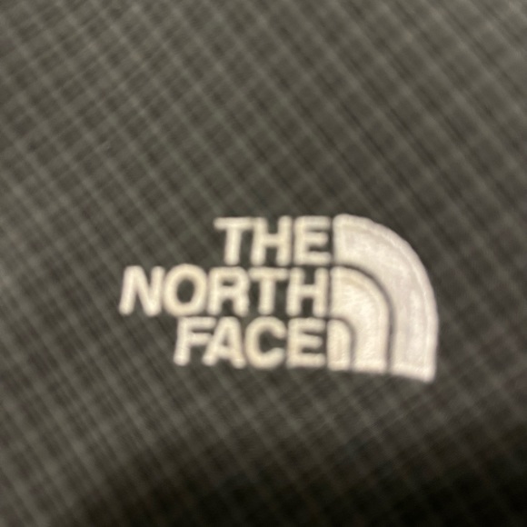 Women’s Heavier, large, The Northface grey (small checkered pattern) jacket. - Picture 5 of 16